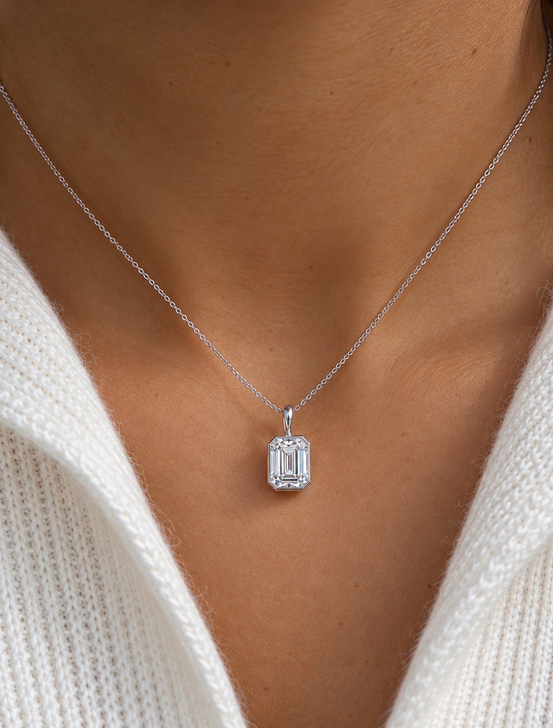 Emerald Solitaire Pendant