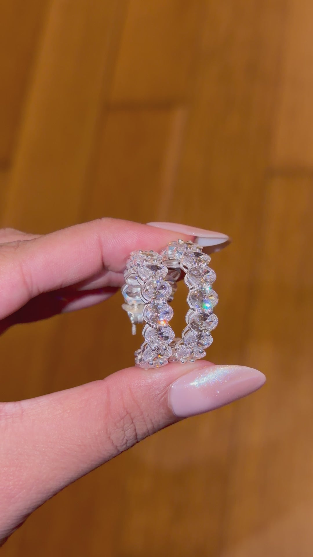 Oval Grandeur Hoops